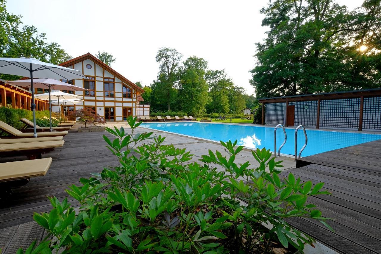 Hotel Gut Klostermuehle Natur Resort & Medical Spa Alt Madlitz Exteriör bild