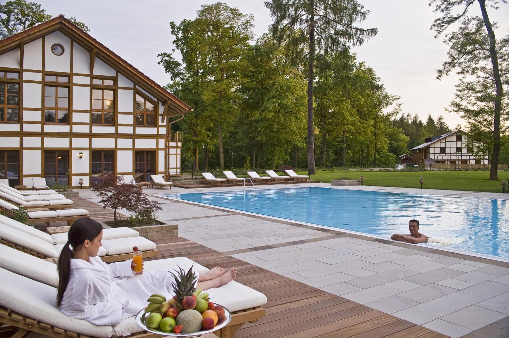 Hotel Gut Klostermuehle Natur Resort & Medical Spa Alt Madlitz Exteriör bild